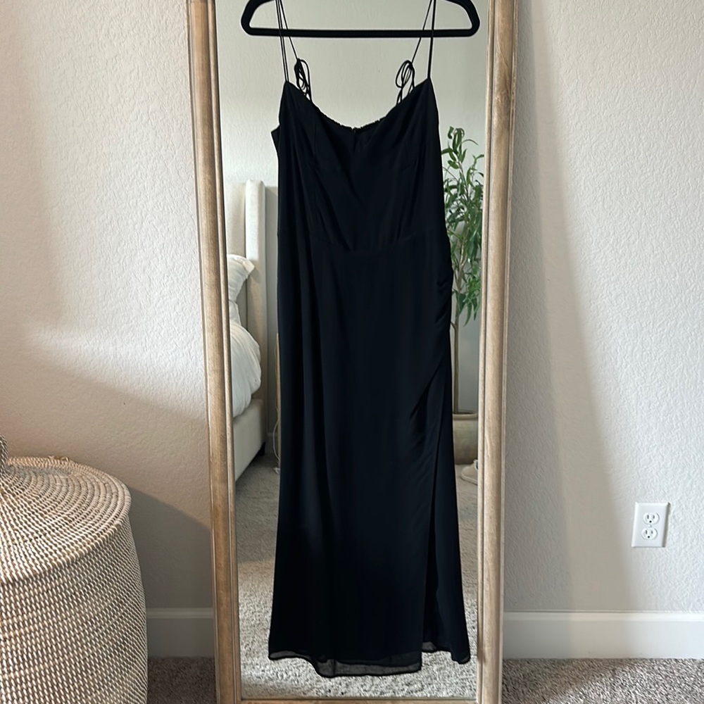 Reformation Kourtney Dress in black